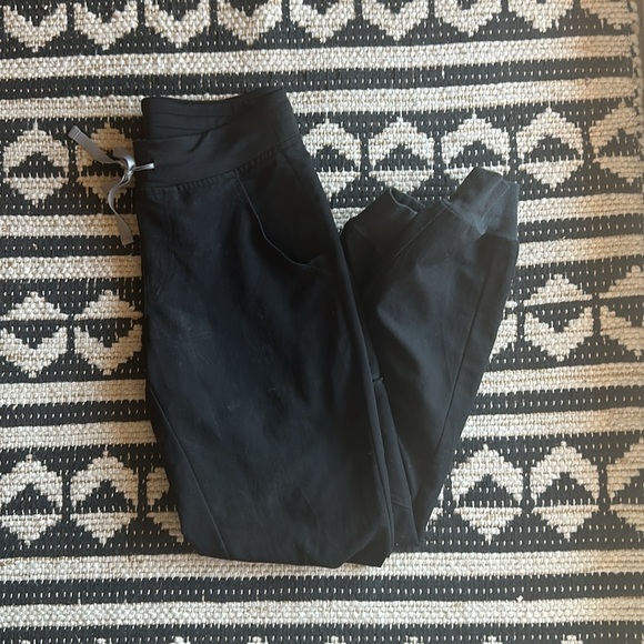 FIGS Zamora Joggers - Picture 3 of 4